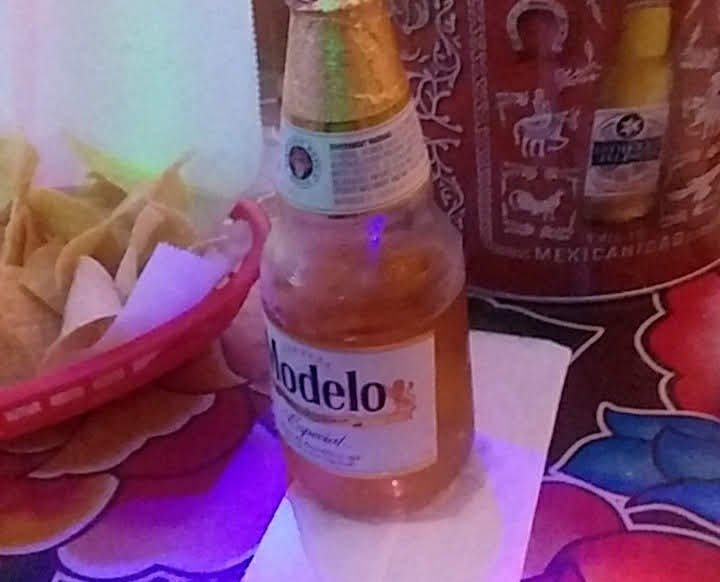 Modelo N Chips and Salsa